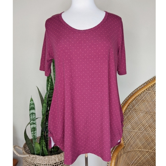 LuLaRoe Tops - LULAROE Perfect Tee Polkadot Print